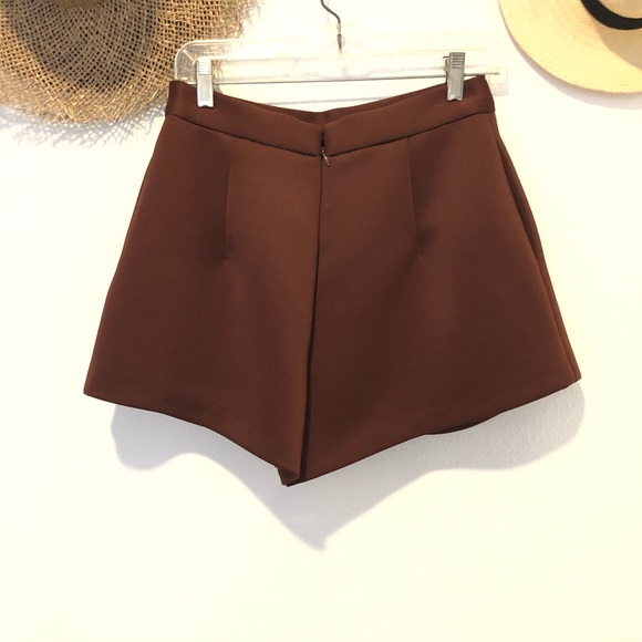 ASOS Hi rise dark burgundy neoprene dress shorts - Picture 4 of 6